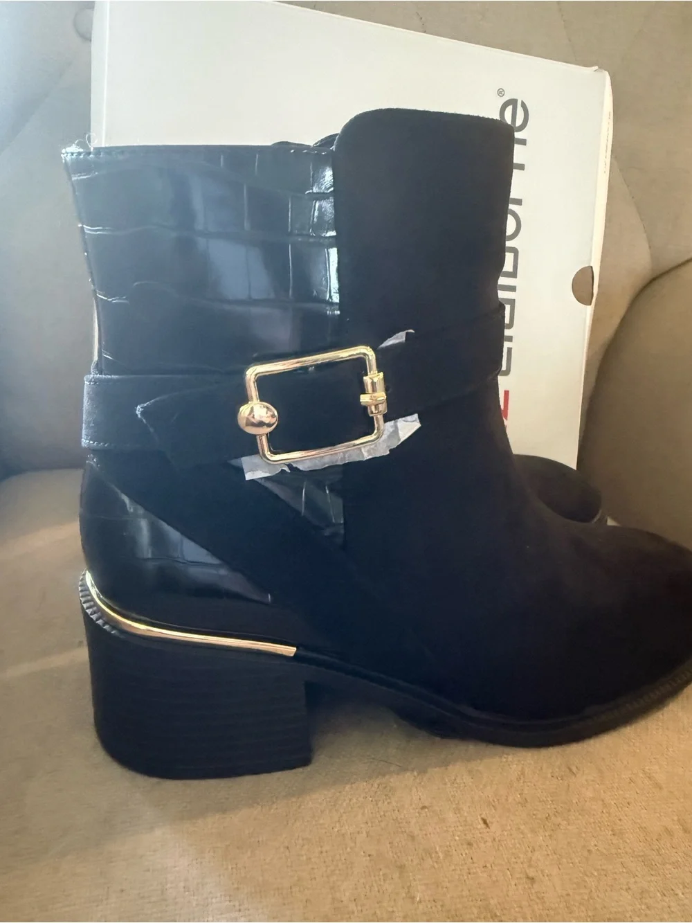 Liz Claiborne LC Emberly Black Suede Ankle Boots Women’s Size 8M New In Box - Picture 2 of 13